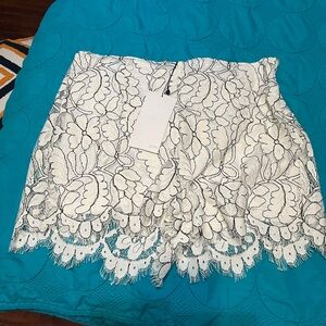 Scalloped White Lace Women's Shorts
